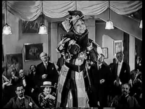 Trude Hesterberg - "Das Kuss Couplet" (Ausschnitt : Der grüne Domino, 1935)