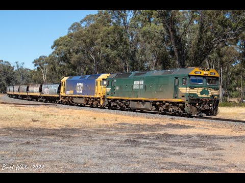 Double PN G's on a Christmas Eve 9149 grain to Sea Lake at Llanelly- 24/12/21