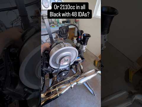 Two AVW Built 2110cc VW Motors, 2 Different Looks. Which one do You Like Better?