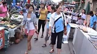 preview picture of video 'Nakhon Ratchasima Province, Korat, Issan, Phimai Night Market, Thailand. ( 29 )'