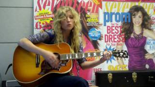 Brooke White - Radio Radio