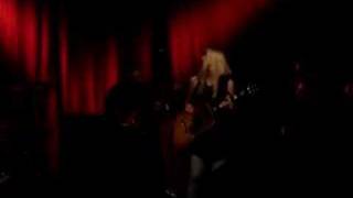 Tina Dickow - Warm sand