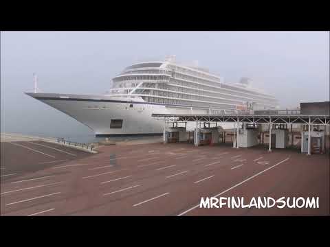 Viking Star arrives to a foggy Mariehamn 27 05 2022