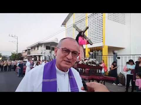 Primer santo viacrucis en Santiago de María, Usulután.