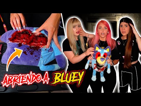 Abrimos el MUÑECO MALDITO de BLUEY de la DEEP WEB😰​☠️​ @dipssybunny @AniCat  | Jenny Devil😈