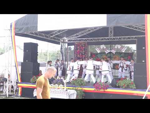 Ansamblul Cununița satului Liesti