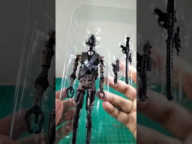 Vídeo relacionado con Star Wars The Mandalorian IG-11 Droid Diagram Camiseta