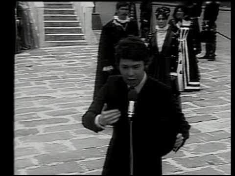 RAPHAEL La Llorona, directo Mexico 1968 [HQ] - www.raphaelfans.com