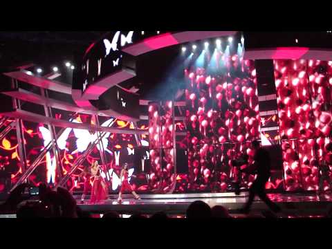 Turkey: Hadise - Düm Tek Tek