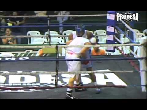 David El Piolin Morales vs Nestor Norton.