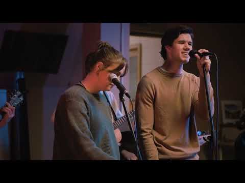 The Warmup music series: Indigo Moon