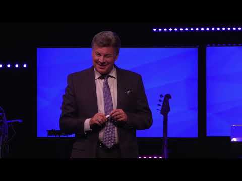 Lance Wallnau at Grow Church - 7 Mountain Prayer - Part 2