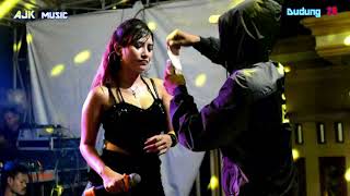 Download lagu Tia Oy Oy Dj Cinta Sampai mati AJK Music mp3 Download lagu Tia Oy Oy Dj Cinta Sampai mati AJK Music mp3