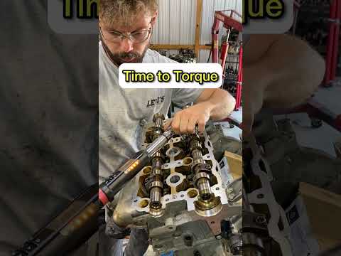 Two man job. Head gaskets on Mercedes 3.5V6. #oneeyedgarage#autorepair#enginerepair#mercedes#snapon