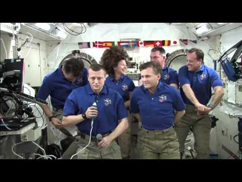 Cerimonia del cambio di comando della Expedition 27/28