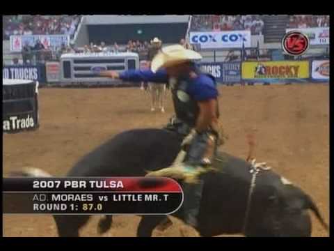 Tulsa: Round 1-2 Adriano Moraes VS Little Mr. T and Sushine