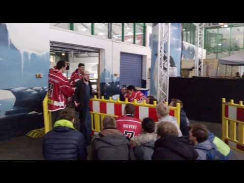 Weserstars-Fans feiern nach Derby-Sieg