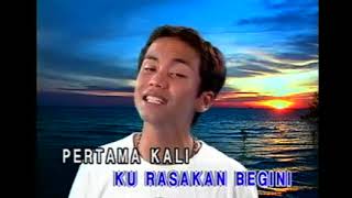 Download lagu SPIN - Dilambung Ombak Kasih mp3 Download lagu SPIN - Dilambung Ombak Kasih mp3