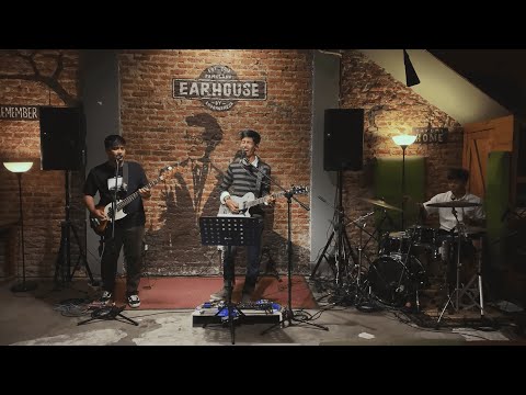 DEEM - Fuzzily Questionable - Live at Earhouse
