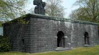preview picture of video 'Soldatenfriedhof Lommel Belgien'