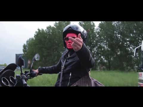 Moesie - Echt straat "Kapperszaaksessie" Ook op spotify, deezer etc.( Prod. by Nystrovin )