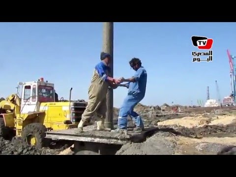 «محلب والوزير» يتفقدان العمل بميناء شرق بورسعيد
