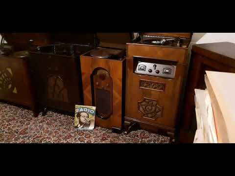 the ever bright boys . Ain't  love hell ! played on the 1929 pye 350ac