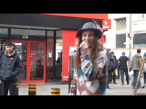 "GROOVIN'"/"EVERYWHERE" BY RYAN O'NEILL OF RUFF TRADE BUSKING IN MANCHESTER   21/04/2024