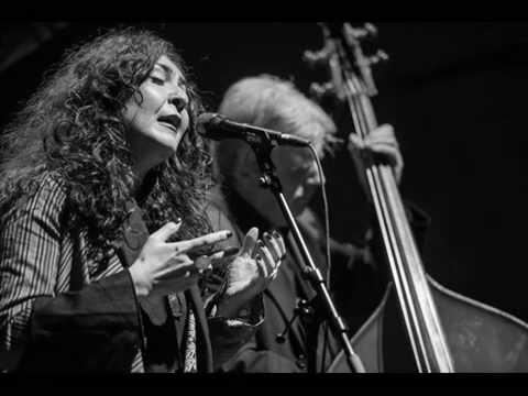 Mahsa Vahdat - Goftogoo Ba Maeshoogh (Dialogue With the Beloved)