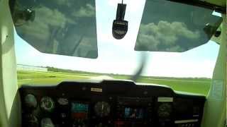preview picture of video 'Cessna 152 My Solo Flight!'