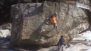 Video thumbnail of 明日吐露, 二段 (7c). 日之影 (Hinokage)