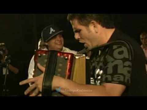 Ahí Viene, Ahí Va (En Vivo) - Silvestre Dangond & Juancho De La Espriella (Barranquilla)