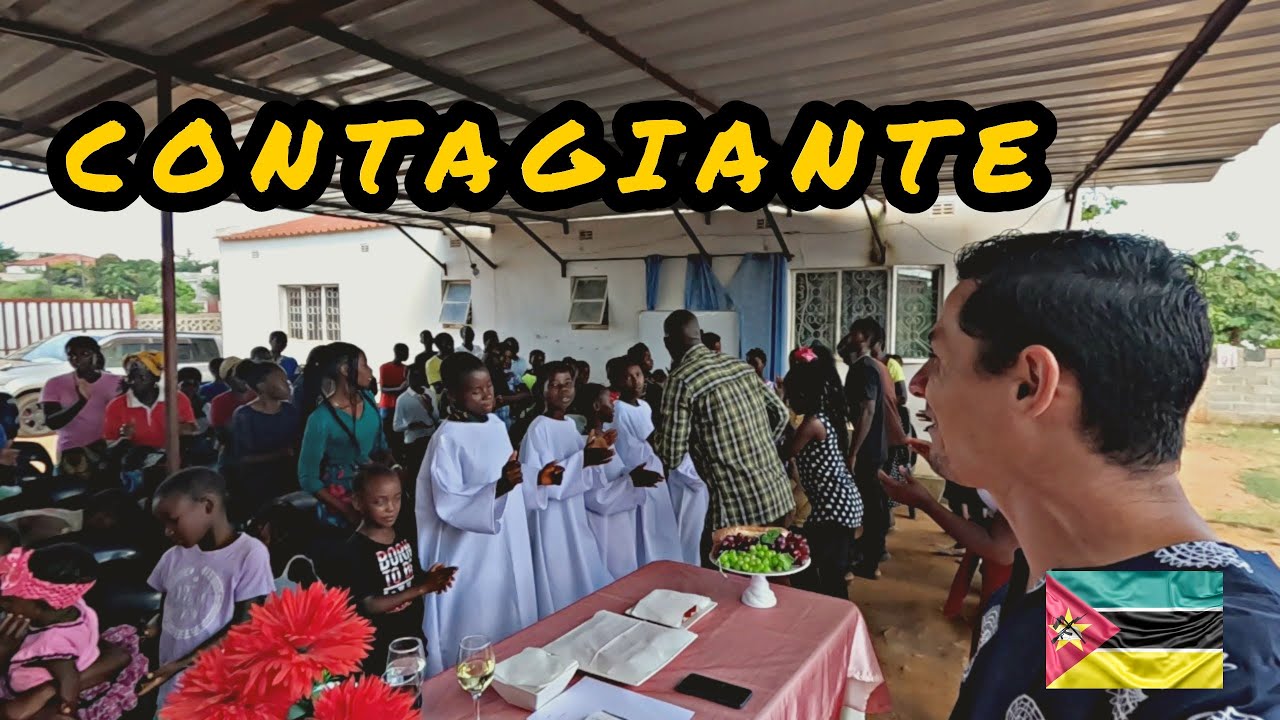 Realização de um culto religioso em Moçambique