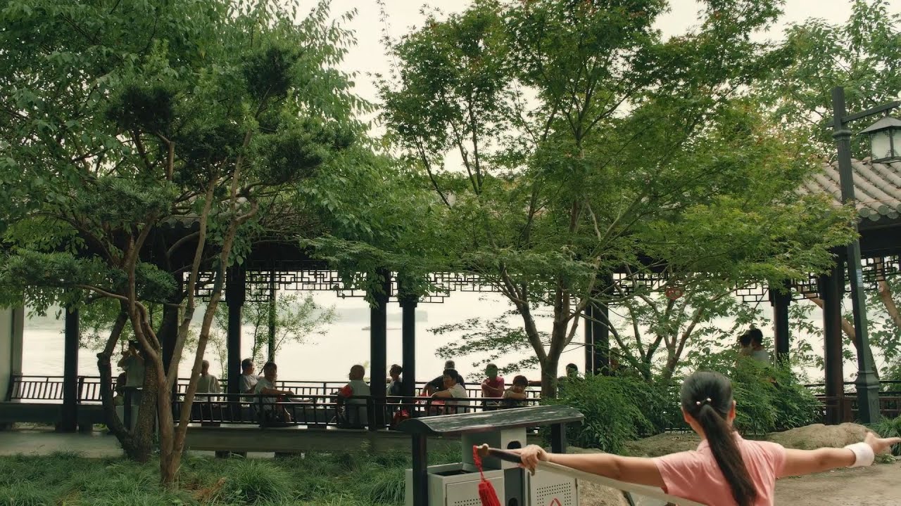 ET VOGUE LE CINÉMA de Gu Xiaogang