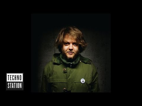 Karl Johan - It's All Plastic | Techno Station