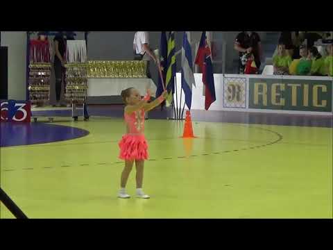MK BELLA Turzovka 2018 - sólo baton deti (Ema Varechová)