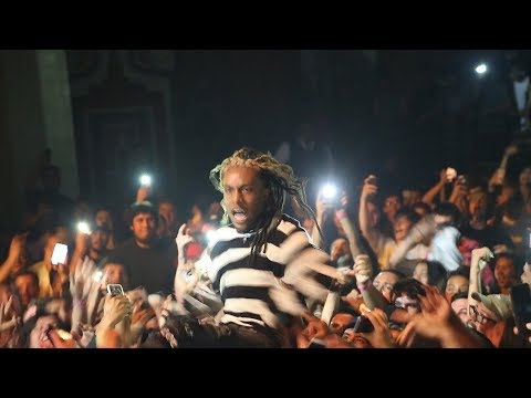 Chris Travis Performing Live!