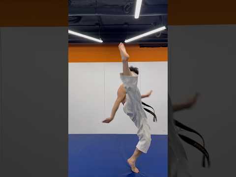 How to Learn Uchi Mawashi Geri🥋 #karate #kyokushin #martialarts #kickboxing #taekwondo #mma #каратэ