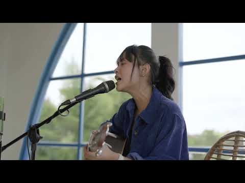 SESAAT KAU HADIR -  UTHA LIKUMAHUWA | TAMI AULIA