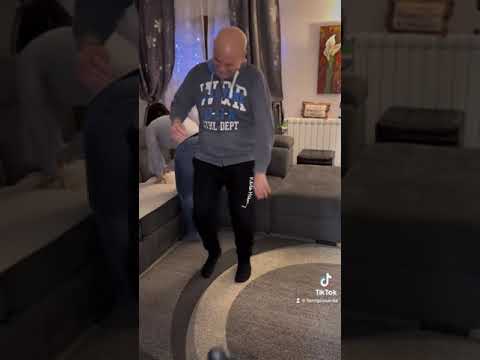 Nemmeno una volta🤦‍♂️#shorts #risate #humor #husband #wife