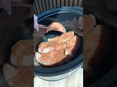 CROCKPOT CHICKEN TINGA