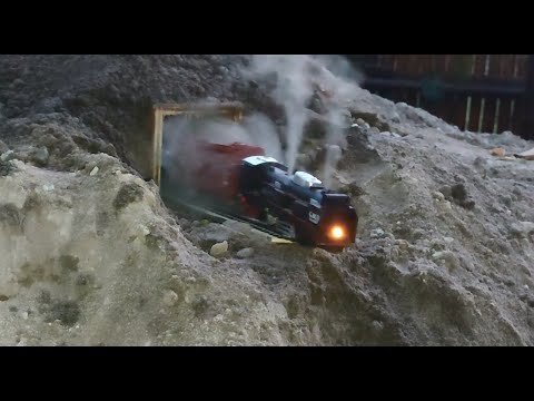 Railking Steam Locomotive Model in Action 03