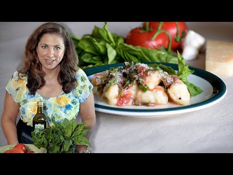 Marinara Sauce - No Cooking Required! (Easy, no-cook marinara sauce)