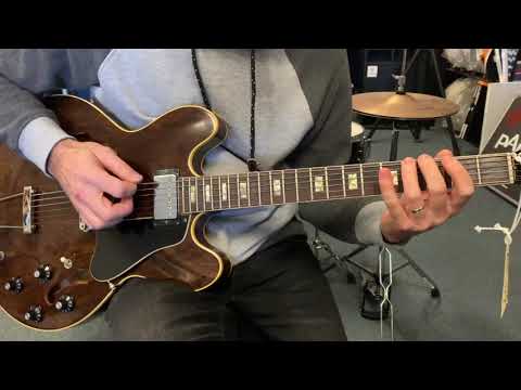 TOO MANY GUITARS.! THE GIBSON ES 335 FROM 1973 IN WALNUT