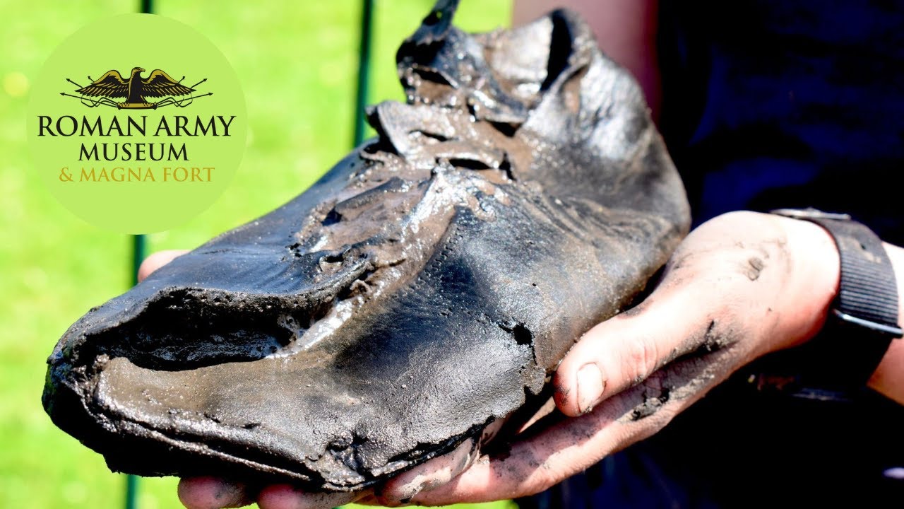 A big lasting impression: The Magna Roman Shoes - YouTube