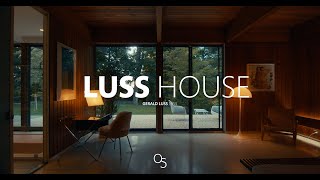 Download lagu Inside the Gerald Luss House: A Mid-Century Modern Masterpiece in New York | House Tour mp3