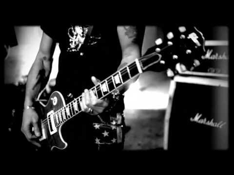 Travis Barker Ft. Transplant & Slash - Saturday night (video version 2)