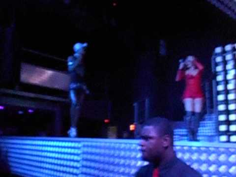 Brunetty Montilla - Danger Dance Club A boa do Samba 21/02/2014 By: Alex