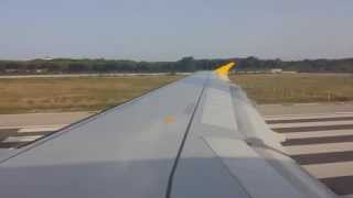 preview picture of video 'Vueling Airlines Airbus A320 Takeoff Barcelona to Alicante'
