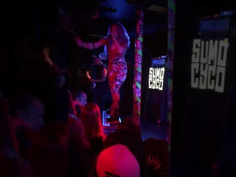 Move Mountains by Sumo Cyco Live at the El Corazon
